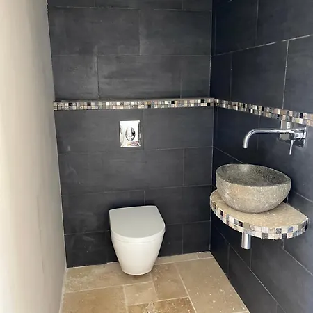 Apartment Bas De